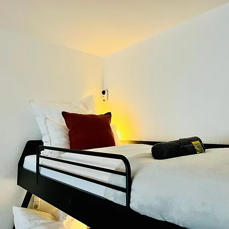 Aycatcherhomes - Lage I 4 Personen I Zentral I Altstadt I Naehe Fluss Lahn I Boutique Pera Apartment