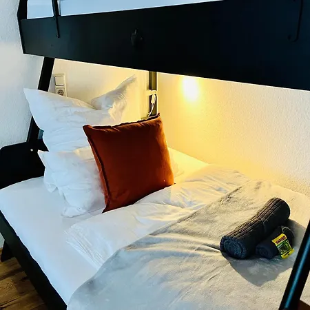 Apartment Aycatcherhomes - Lage I 4 Personen I Zentral I Altstadt I Naehe Fluss Lahn I Boutique Pera