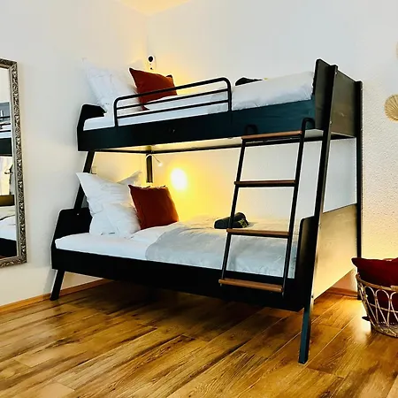 Aycatcherhomes - Lage I 4 Personen I Zentral I Altstadt I Naehe Fluss Lahn I Boutique Pera